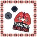 Martisor Brosa Doctor Respira Traieste Iubeste
