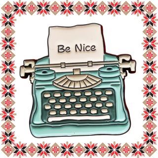 Martisor Brosa Masina de Scris Be Nice
